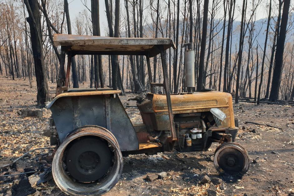 PHOTO: Steve Baily's friend is trying to raise money to replace equipment the rural fire fighter lost in a fire. (Gofundme.com)