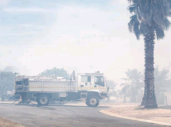 Geraldton Guardian: Crews fight Karloo fire