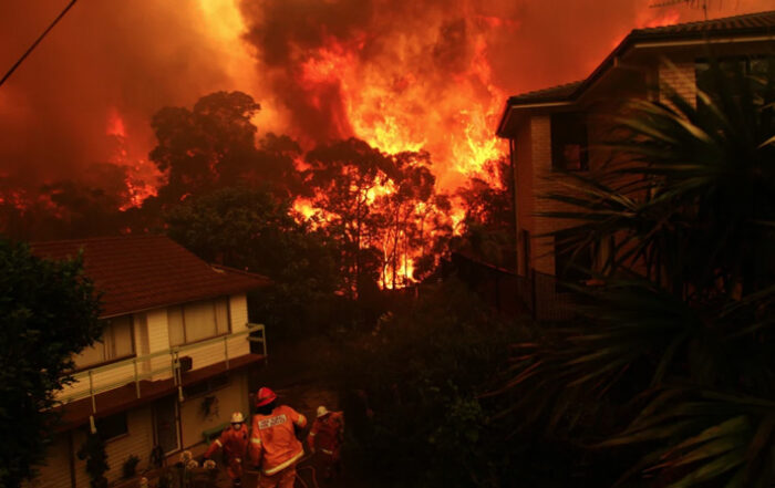 Fires threaten homes in Umina on the state's Central Coast this month. Photo: WAToday / NICK MOIR