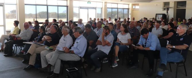 Concerned farmers attended a meeting at Newdegate last week, where they have asked for the State government to deliver better solutions to fire mitigation and water supply.