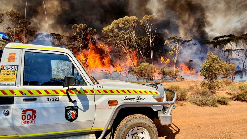 Jandakot Volunteer Bush Fire Brigade responding to fires near Hyden Western Australia February 2020 Photo: D.Patterson/Facebook/Jandakot VBFB