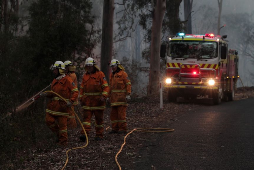 The NSW RFS will have enhanced powers to prepare for and fight bushfires.(ABC News: Jerry Rickard)