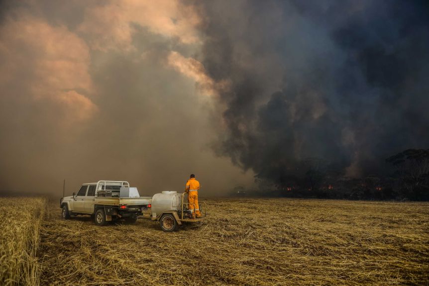 Four people died in bushfires near Esperance in November, 2015.(Supplied: Department Of Fire And Emergency Services)