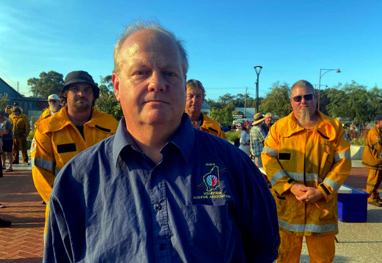 Darren Brown joined other firefighters protesting outside the council meeting.(ABC South West WA: Georgia Loney)